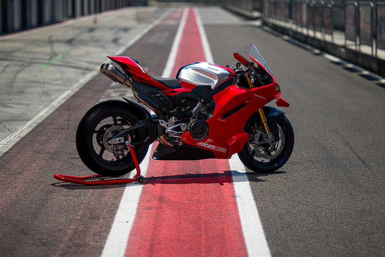 Ducati Panigale V4 R (2026) - Technical Review
