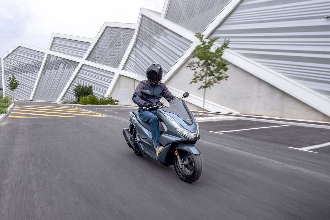 Honda PCX125 (2021-current) - Review & Buying Guide