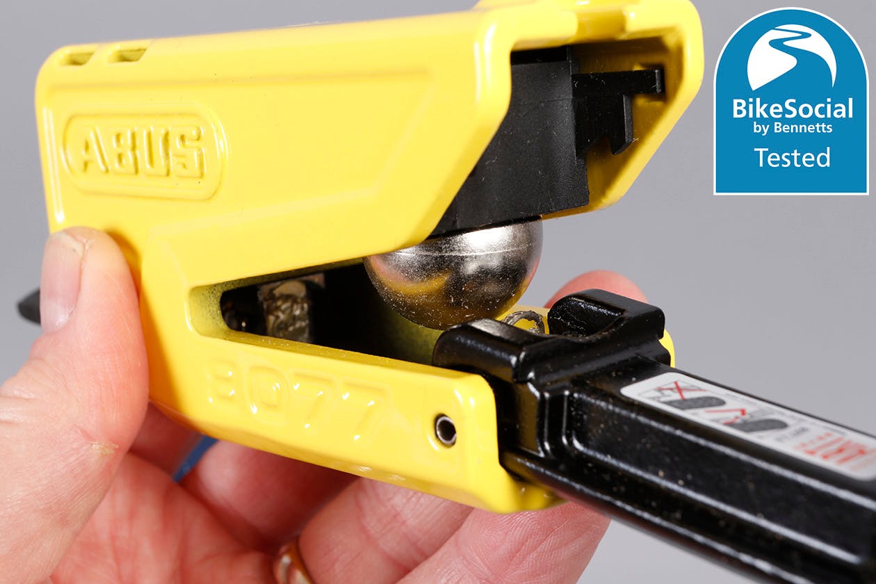 Abus 8077 2.0 Granit Detecto XPlus review | Alarmed disc lock
