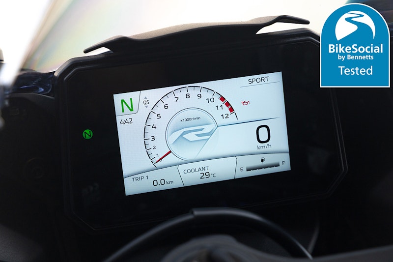 Yamaha R7 (2026) – Road and Track Review