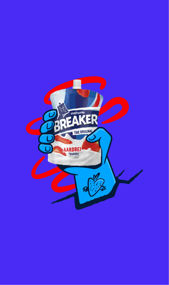 Melkunie Breaker aardbei in handje met blauwe achtergrond.