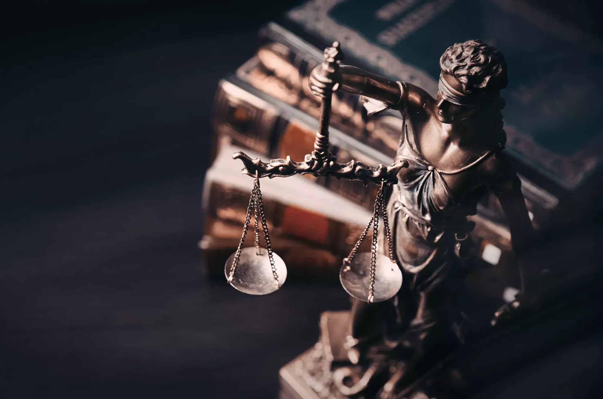 İzmir Boşanma Avukatı, İzmir Miras Avukatı, İzmir İş Hukuku Avukatı, İzmir İdare Avukatı, İzmir Tapu Avukatı, İzmir Kira Avukatı, İzmir Araç Değer Kaybı Avukatı, Trafik Kazası Tazminat Avukatı