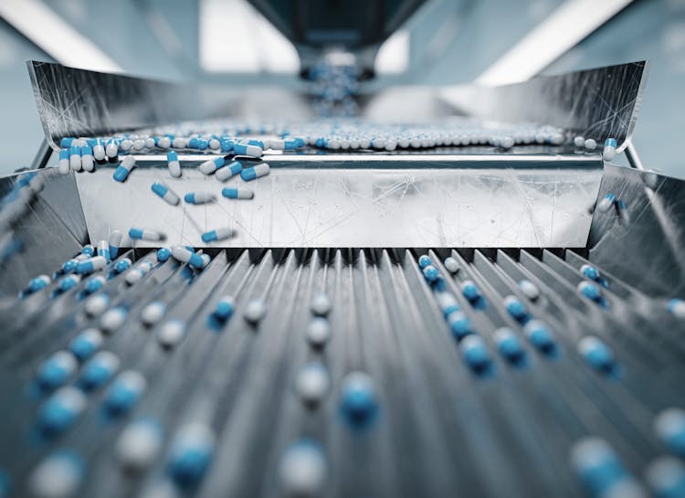 two lawyers in court room