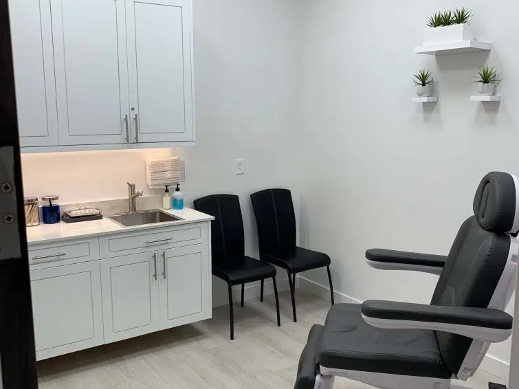 consultation room at Elite Plastic Surgery