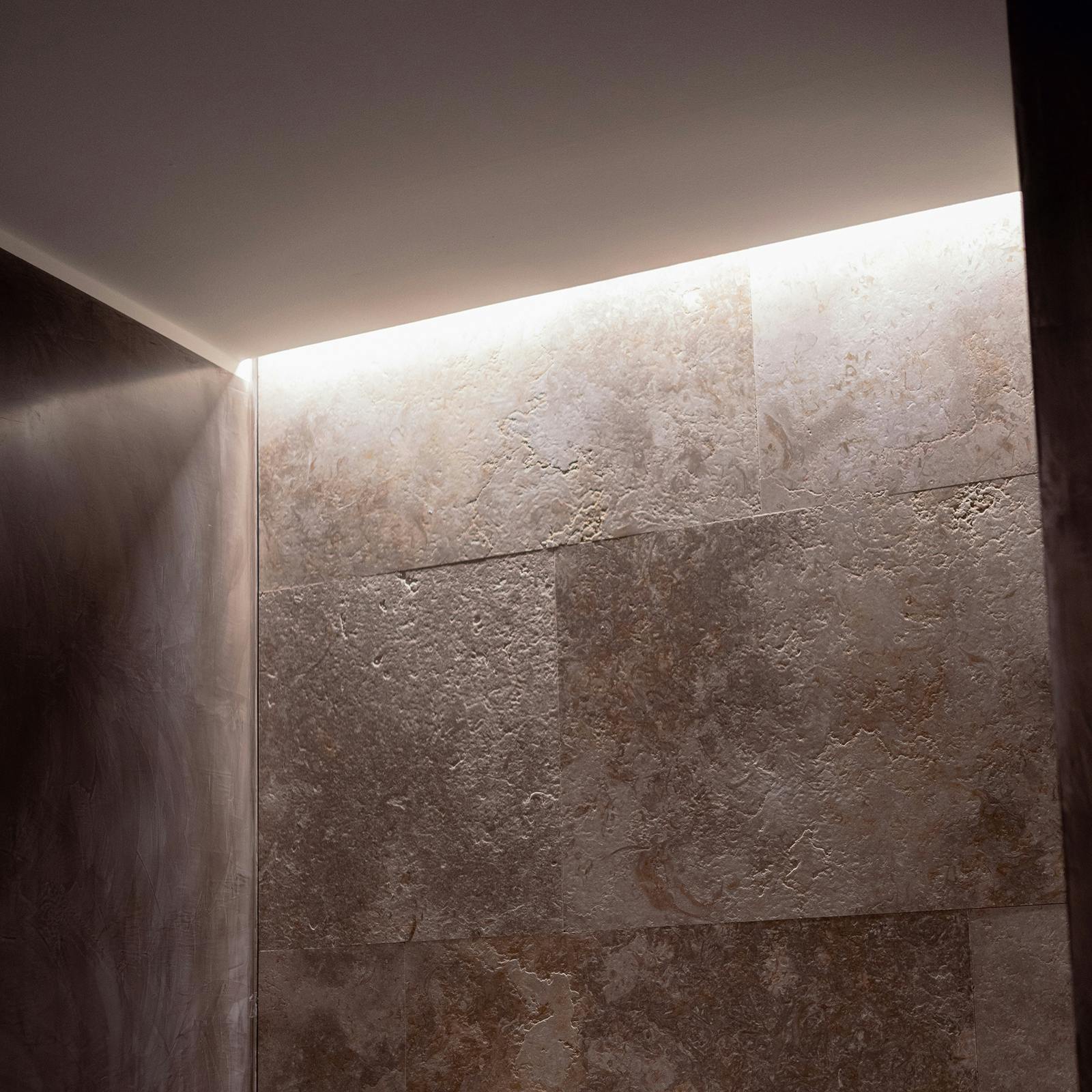 Villa Alexia - Particolare parete bagno