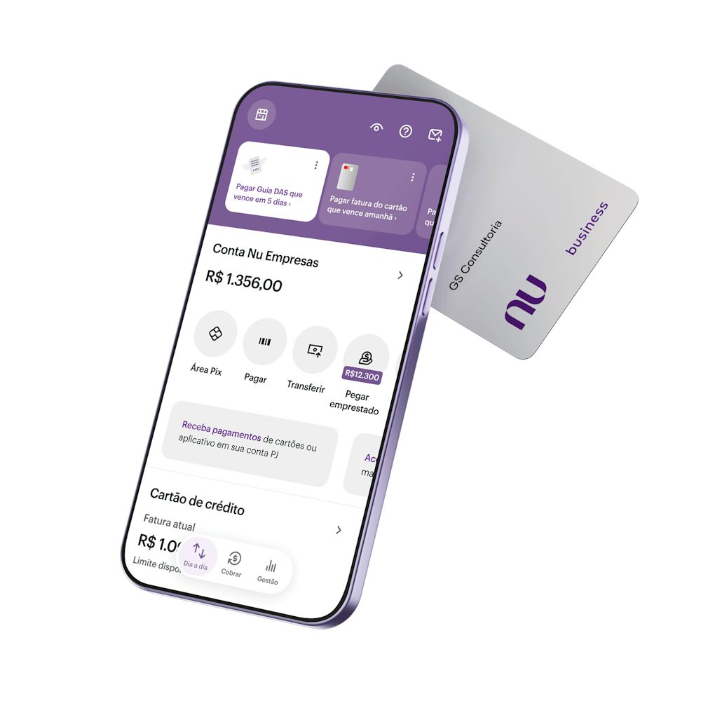 imagem do aplicativo do Nubank aberto na tela de um celular com o cartão PJ ao fundo