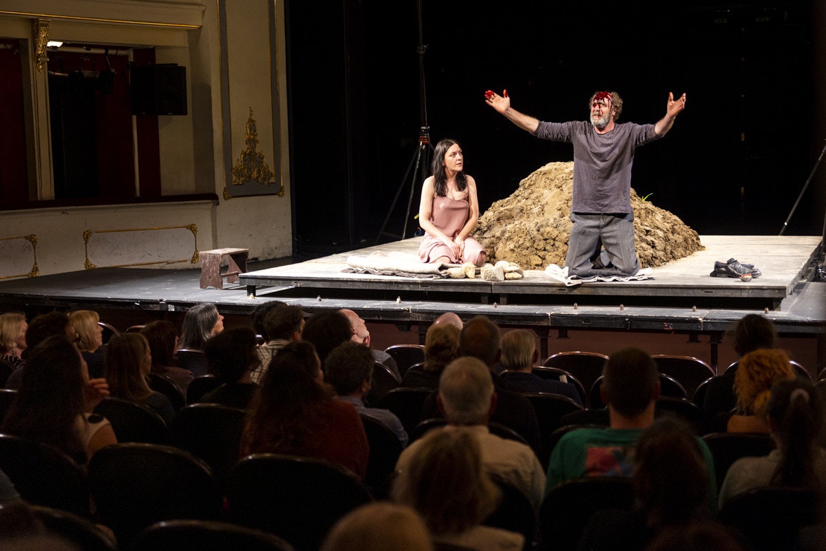 Branko Hojnik za scenografijo