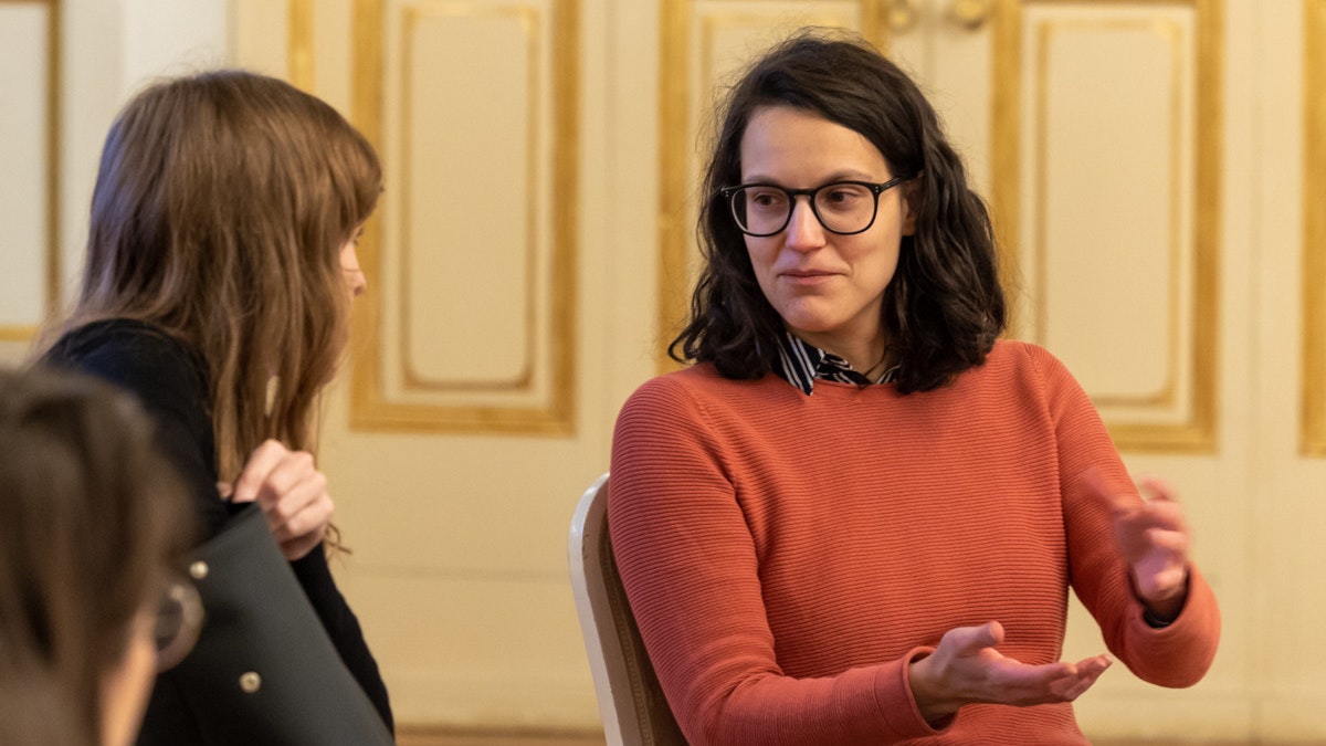 Ana Lah, novinarka Večera