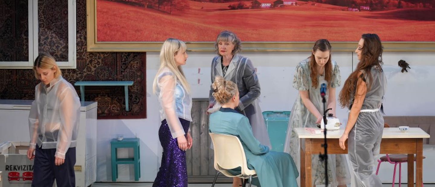 Konec sveta v treh dejanjih