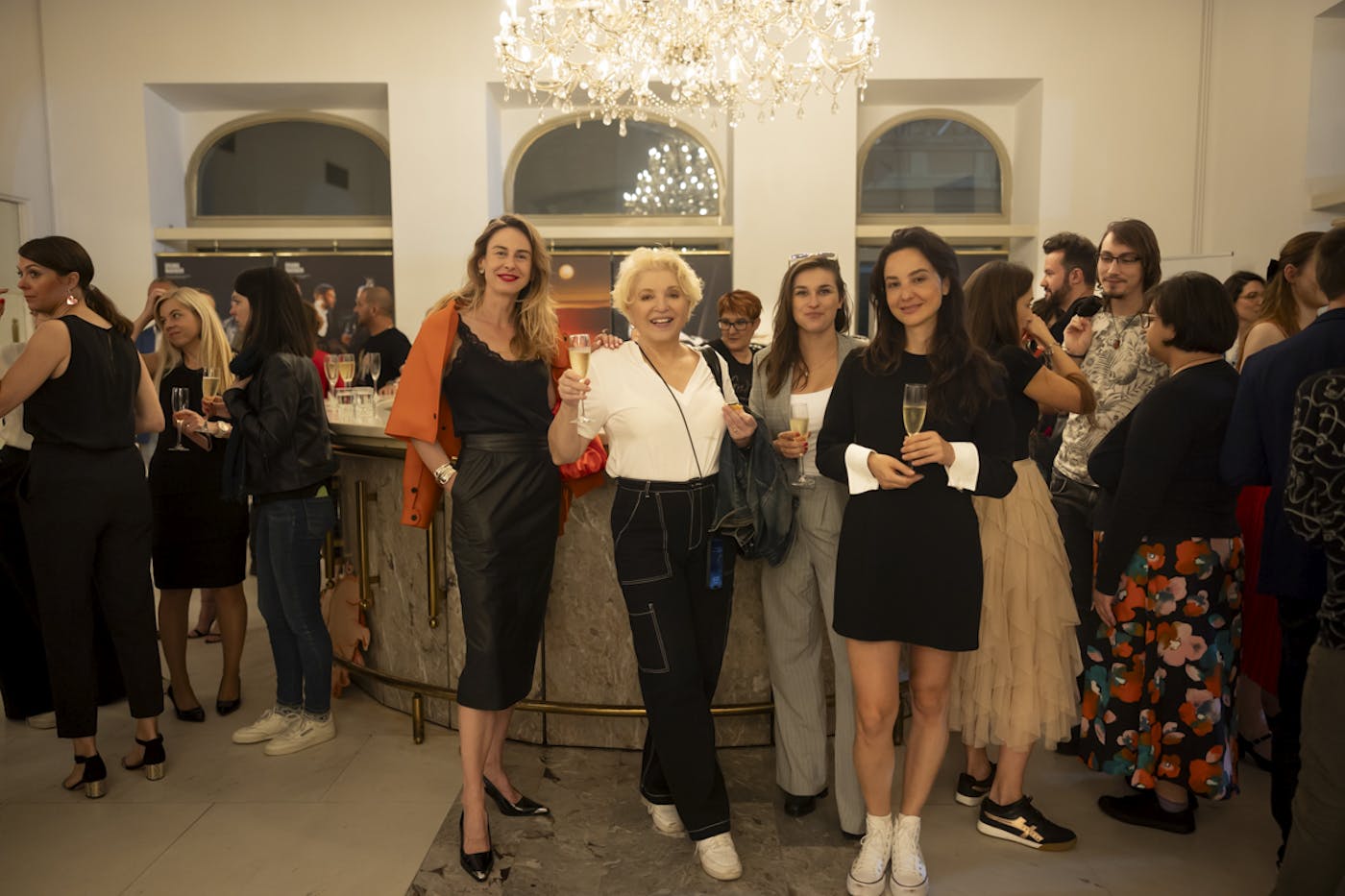 Konec sveta pogostitev in priklon