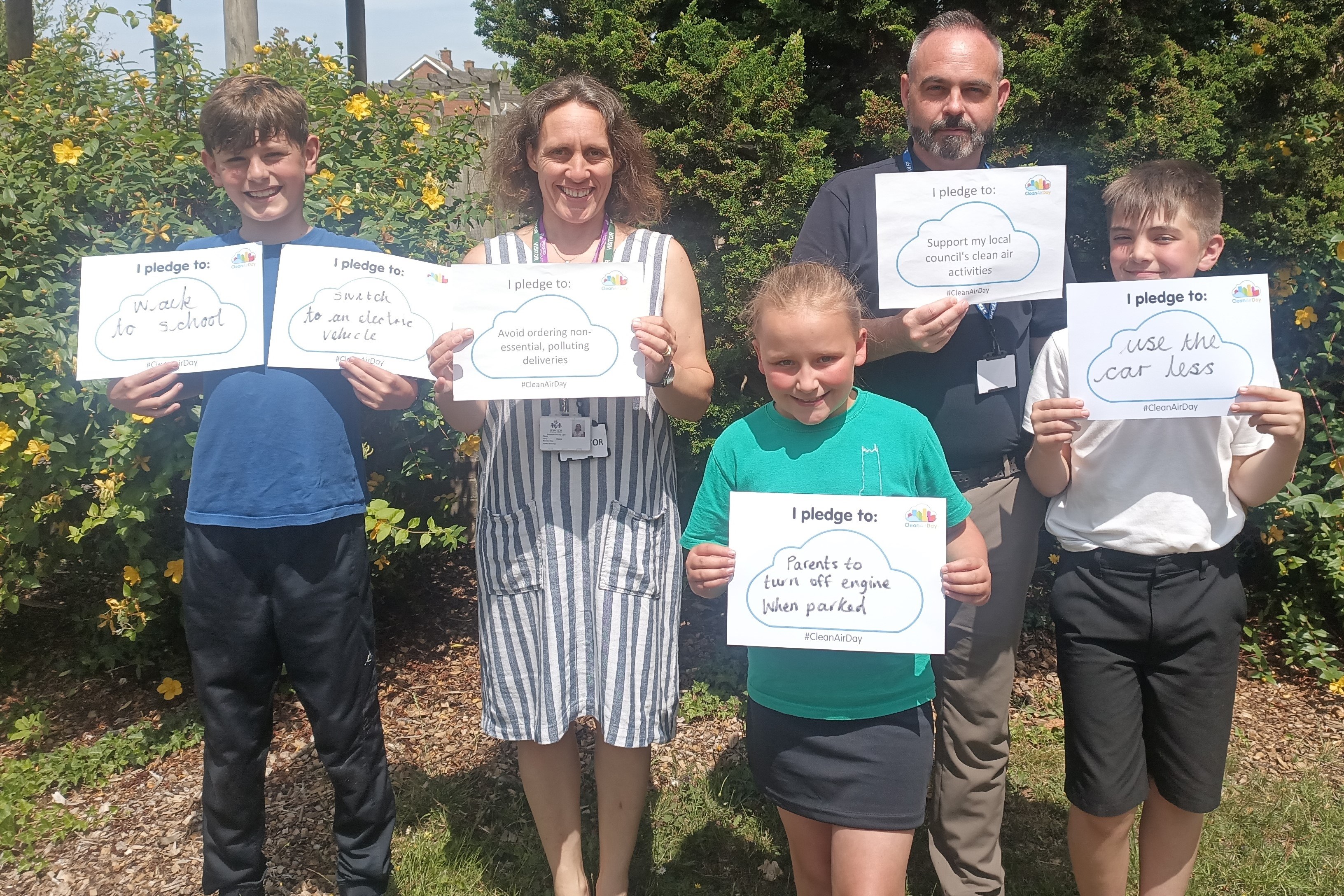Castle Hill pupils with their pledges