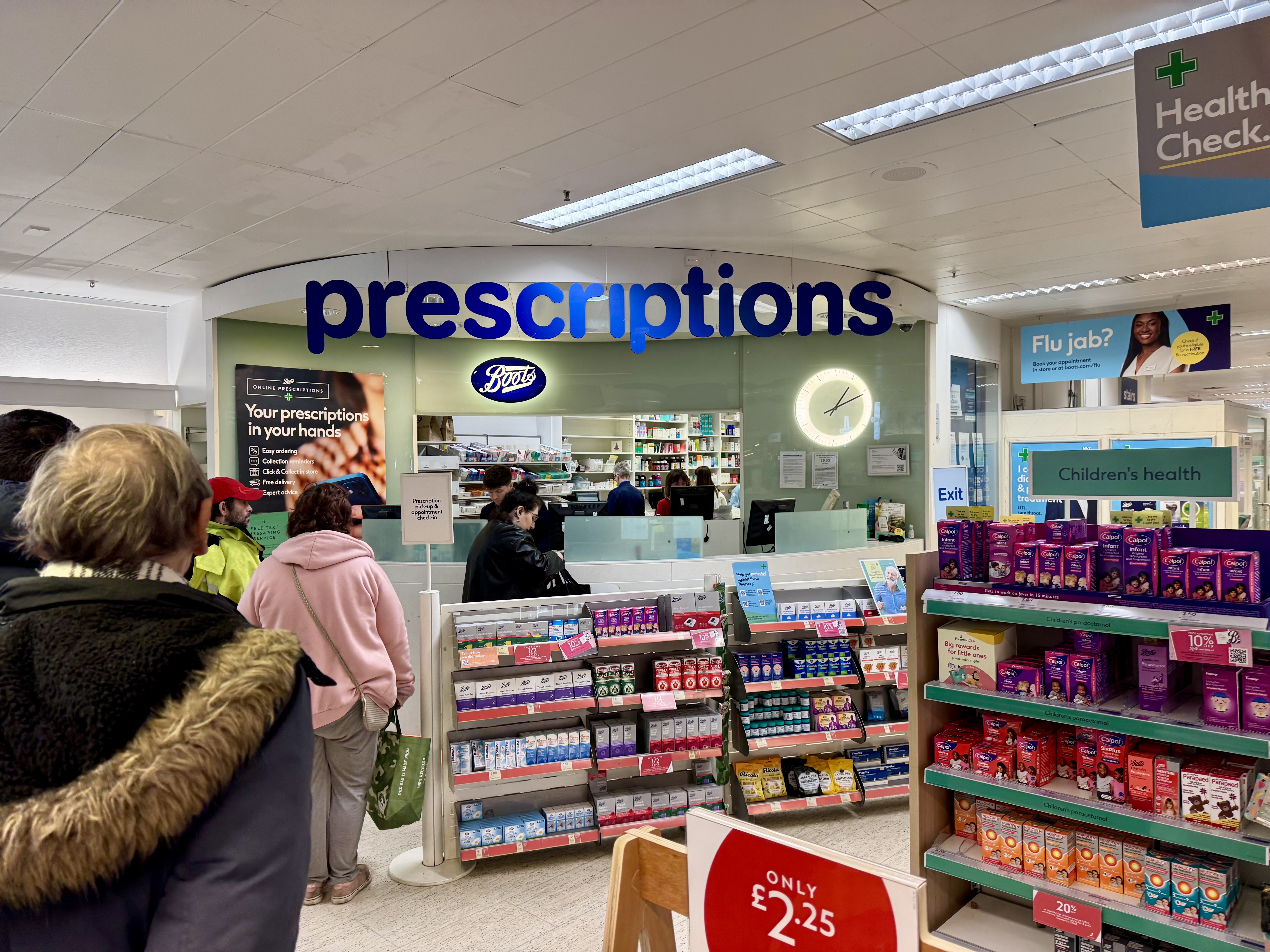 Boots Pharmacy in Ipswich toen centre