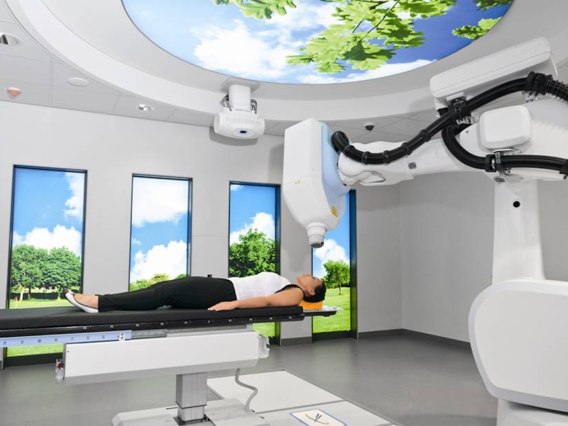 Behandlung mit Cyberknife Behandlung mit Cyberknife