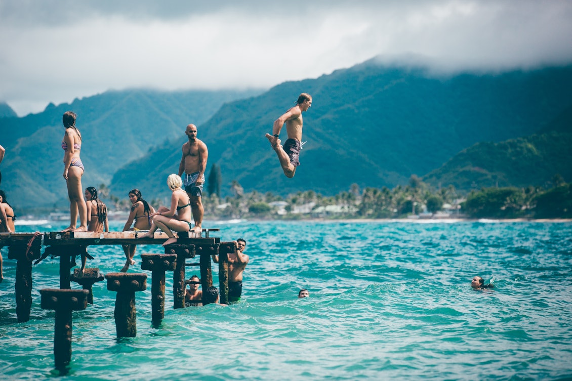 Gruppe beim Schwimmen Gruppe beim Schwimmen