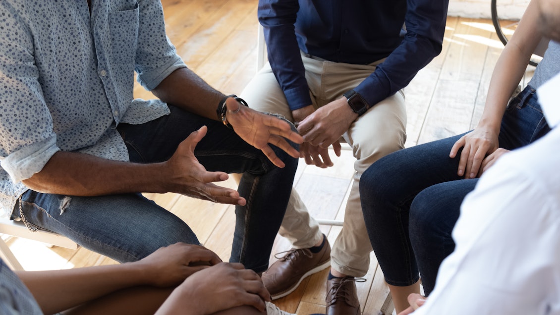 Gesprächsituation in der Gruppentherapie Gesprächsituation in der Gruppentherapie