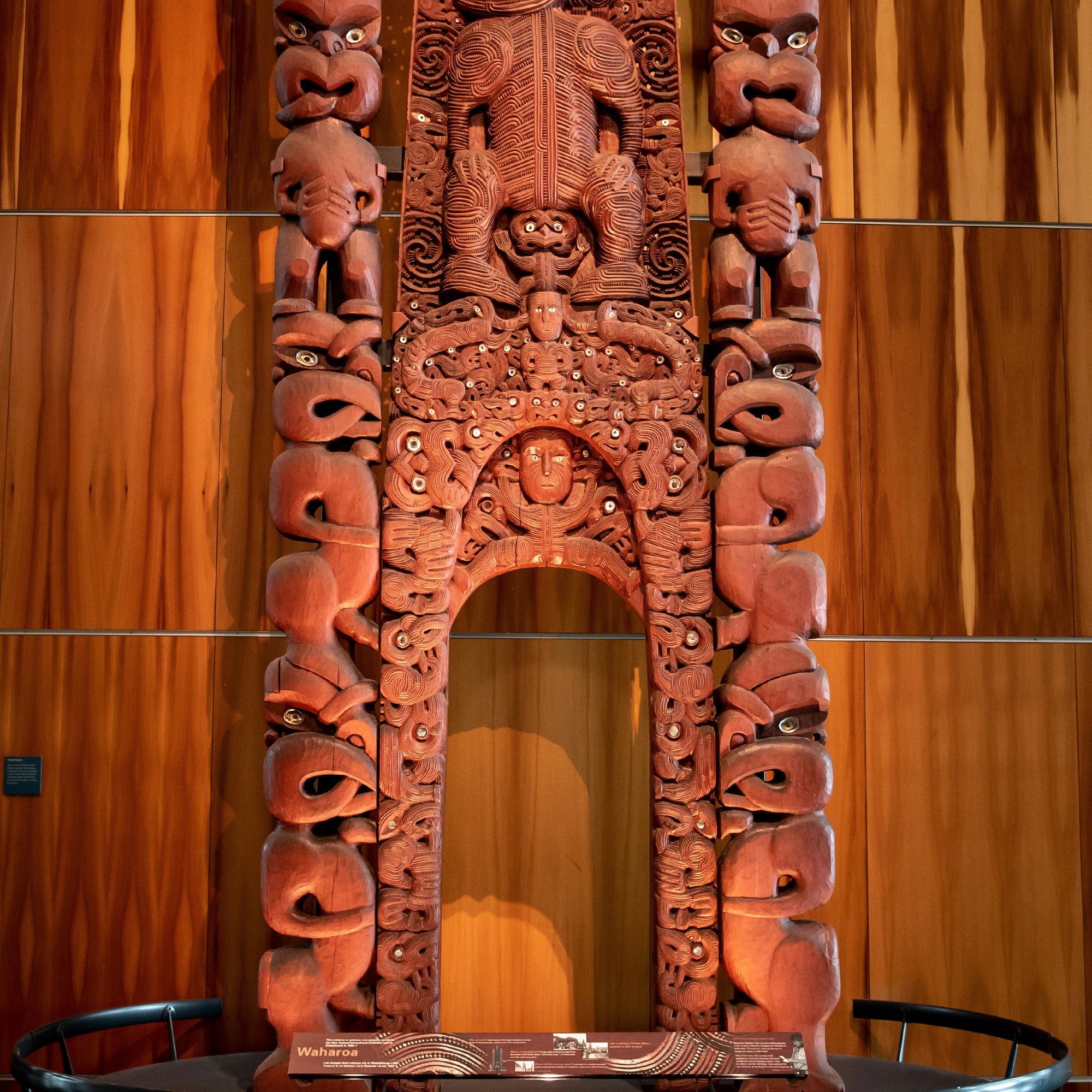 Detail of the waharoa (gateway).