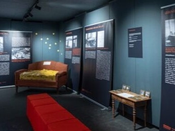 Image for Pop-up muzeum na počest Carla Lutze