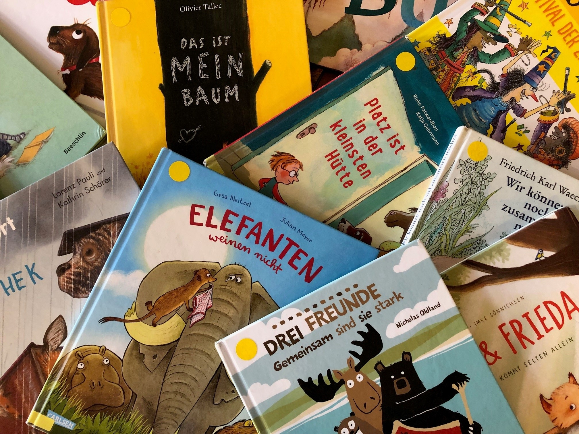 Image for BilderBuchZeit in the Niederholz library