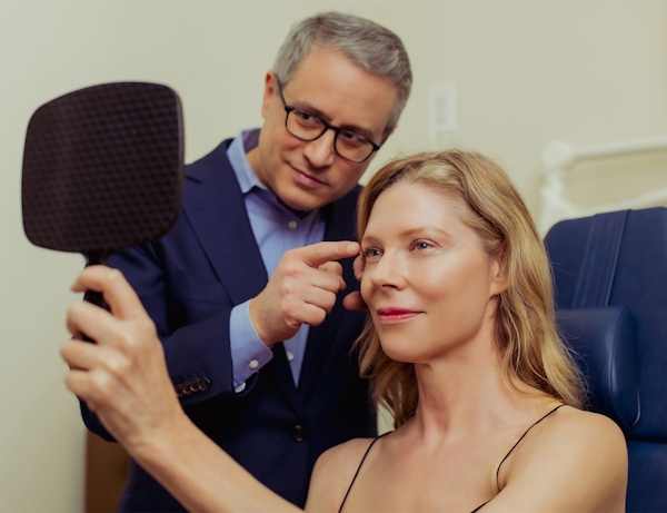 Dr. Wolfeld and patient during consultation