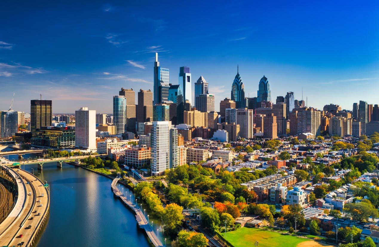 philadelphia skyline image