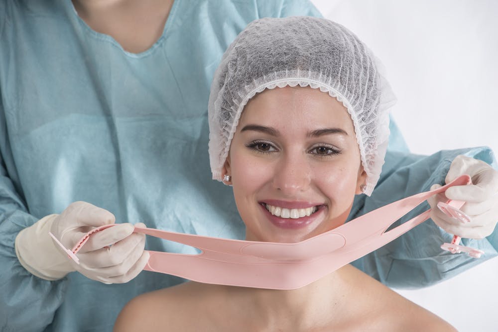 Optimize healing after facial surgeries with chin straps, providing essential compression for comfort and faster recovery.