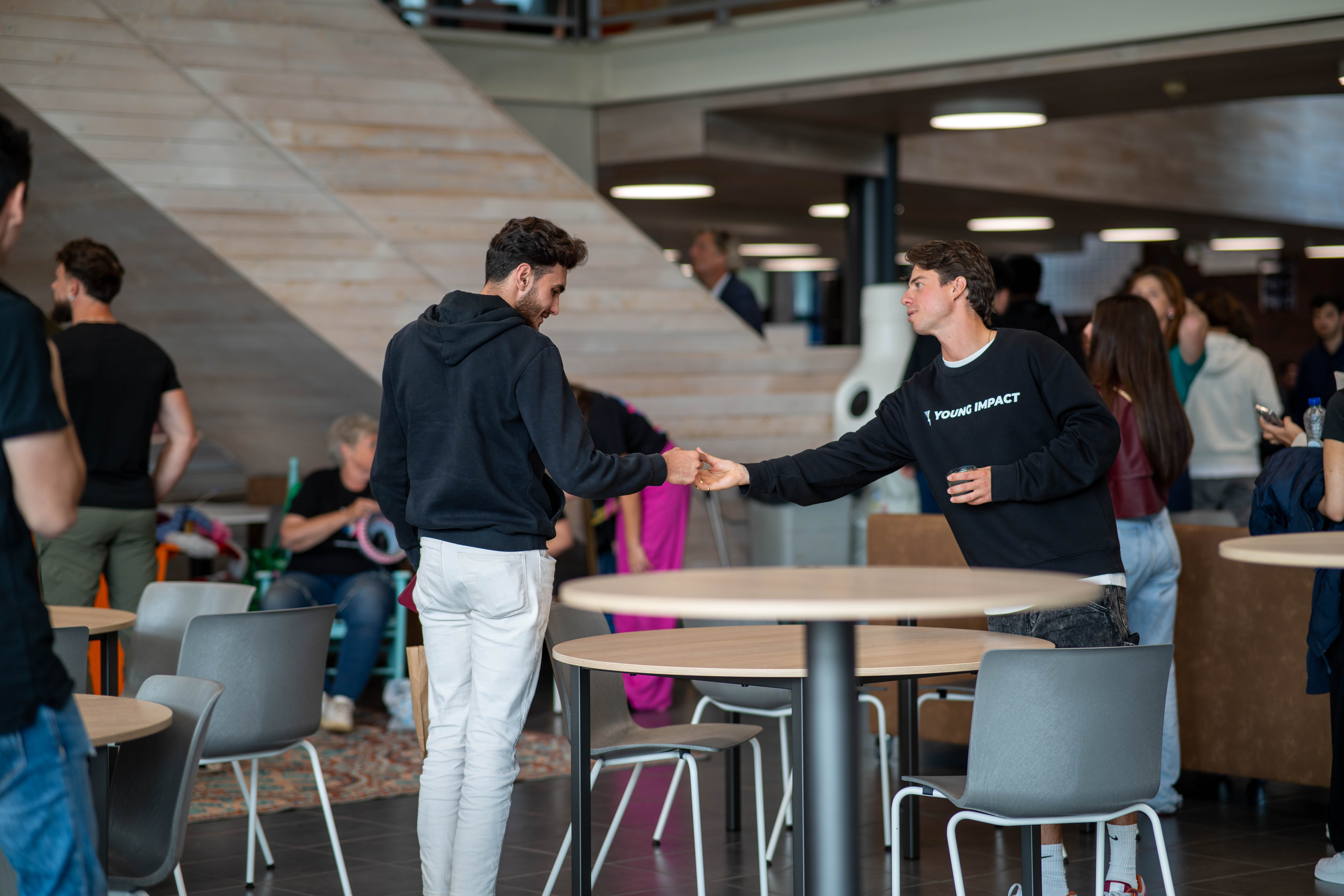 : Ontdek het MDT onderwijs van ROC Mondriaan in Den Haag. Werk aan maatschappelijke projecten en ontwikkel skills. Of bied als bedrijf een project aan.