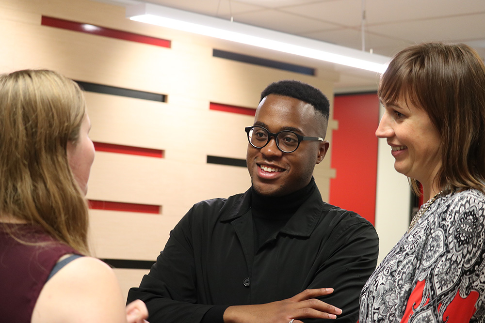 Kii chatting to the Foundation's Alexis Allen and Suzannah Jessep