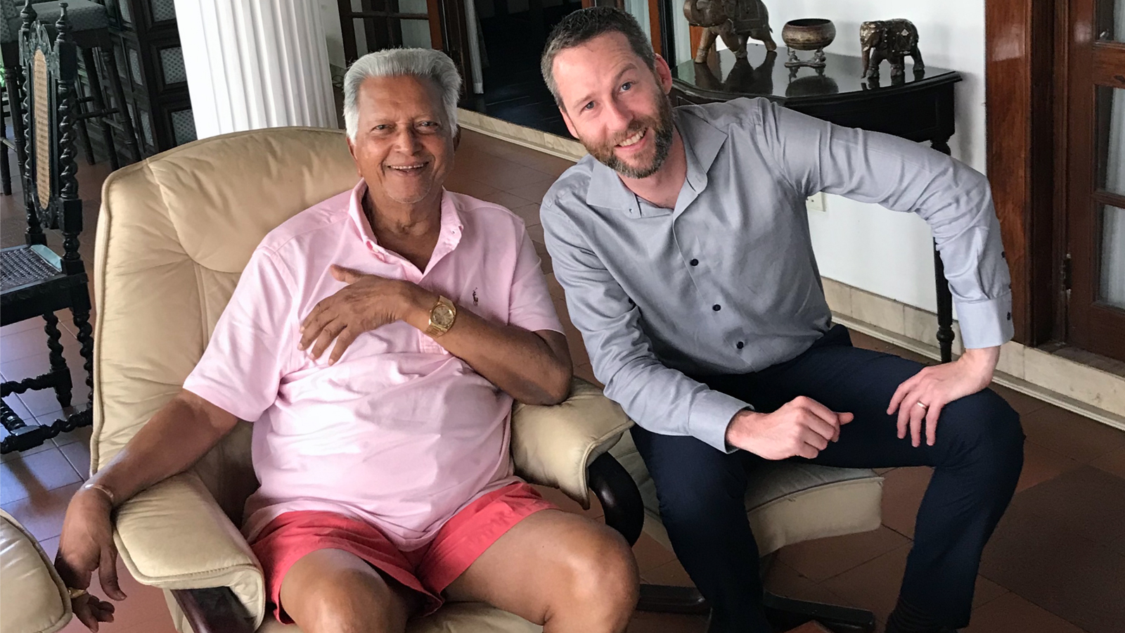 Shane Cowlishaw with Merrill Fernando
