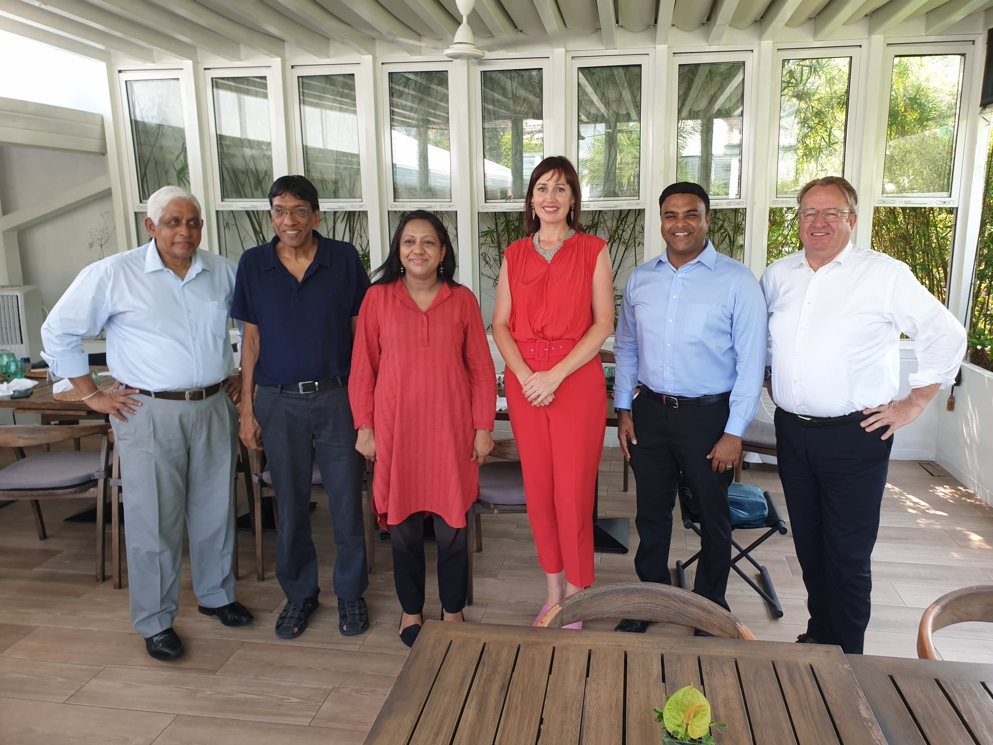 Simon Draper (right) Suzannah Jessep ((third from right) and Sri Lanka Honorary Adviser Senaka Silva meeting officials in Sri Lanka