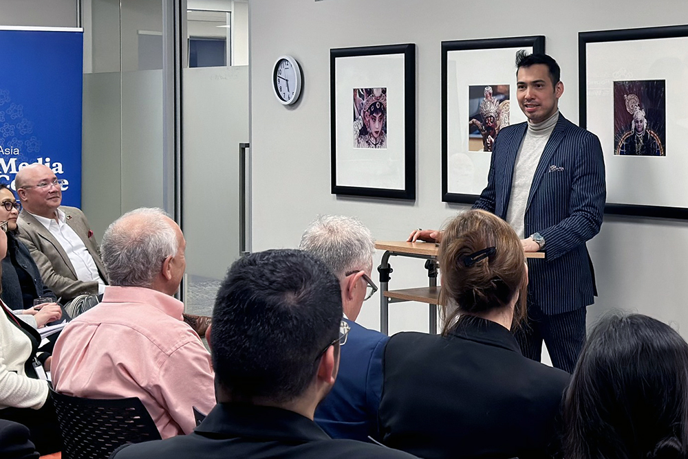 Richard heydarian addressing an audience at an Asia After Five event at the Foundation's Wellington office