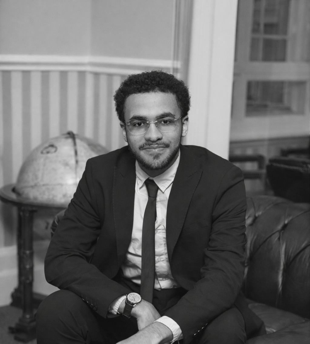 Picture of Rivers MacMahon