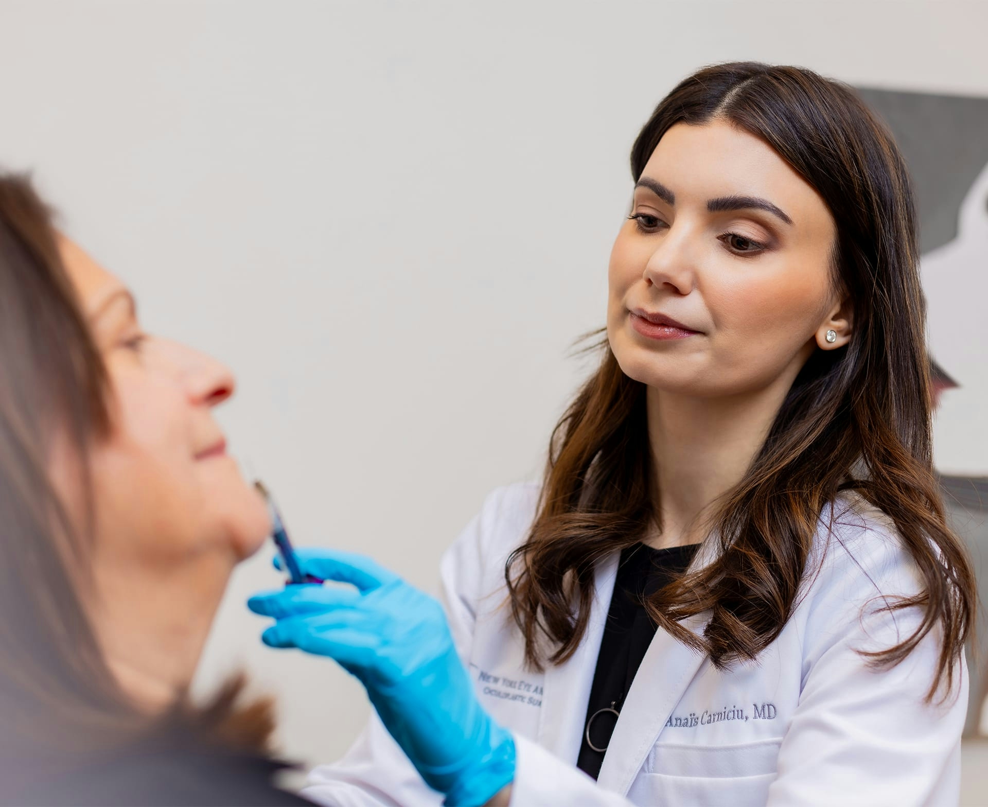 doctor administering injection