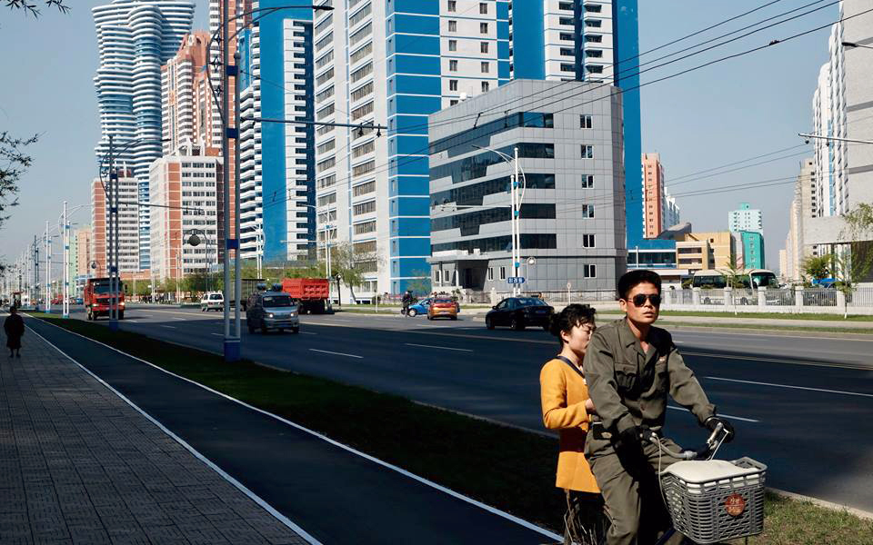Cyclist in DPRK. (Photo: TVNZ)