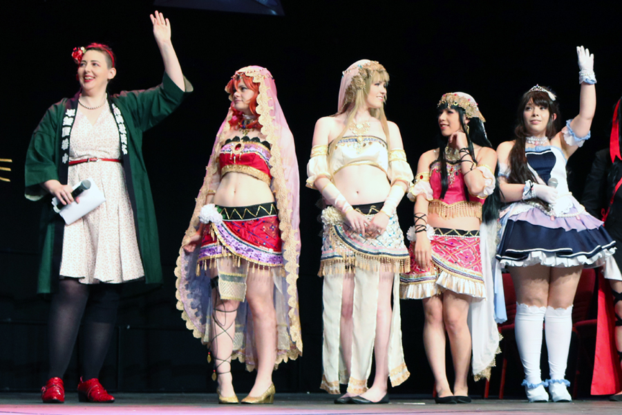 Emerald King is a cosplay expert.
