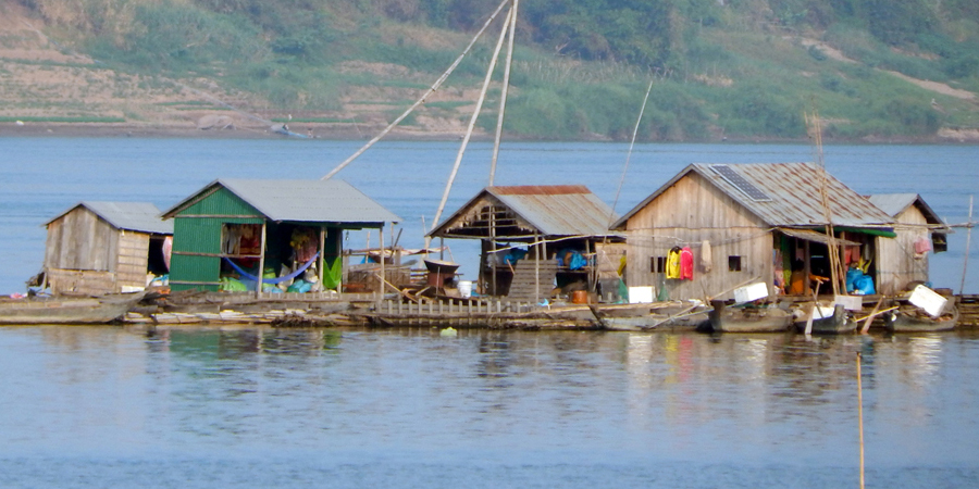 Fishing communities in Mekong River (Photo: Andreas Neef)