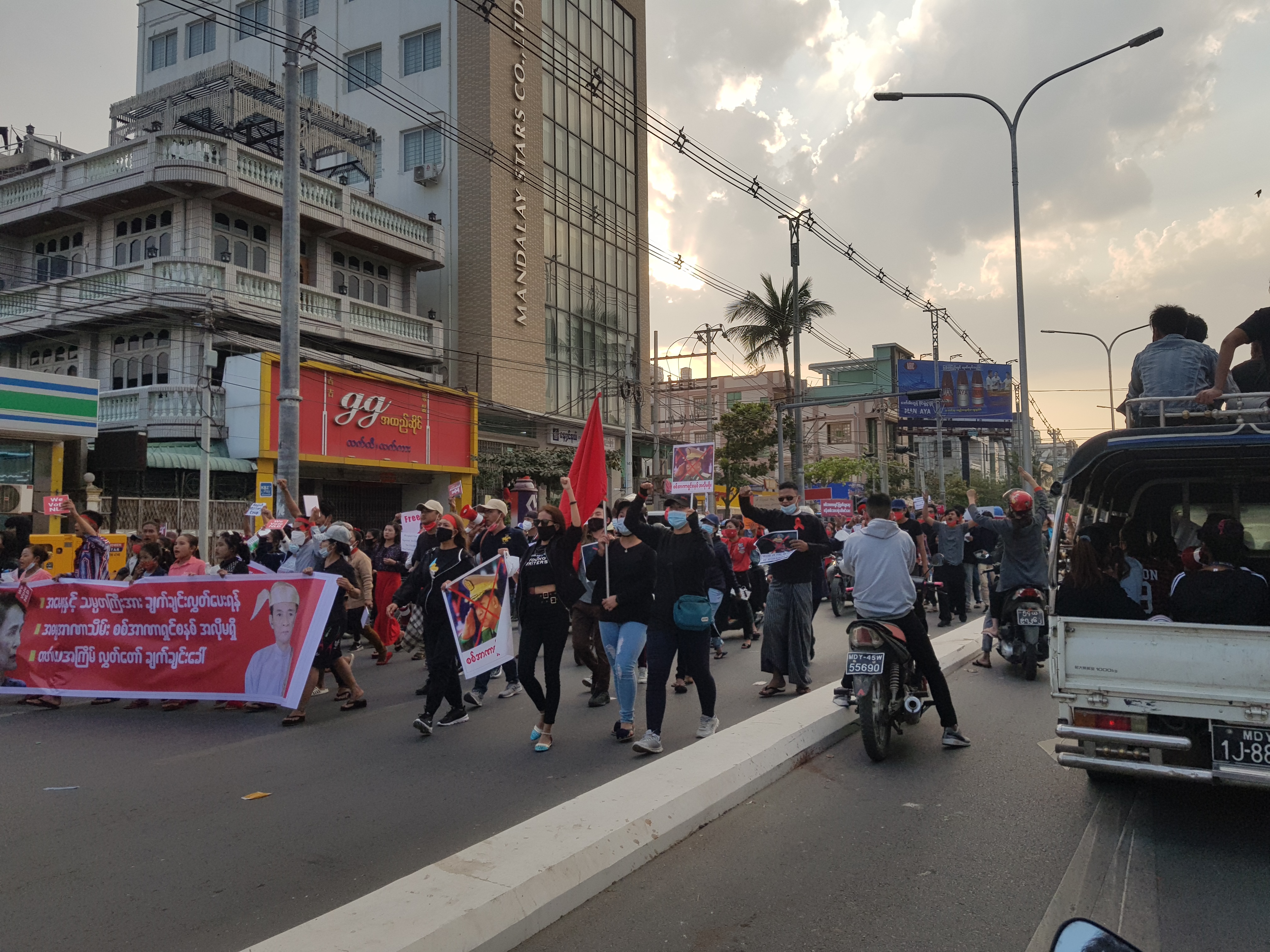 Myanmar protests Mandalay 6