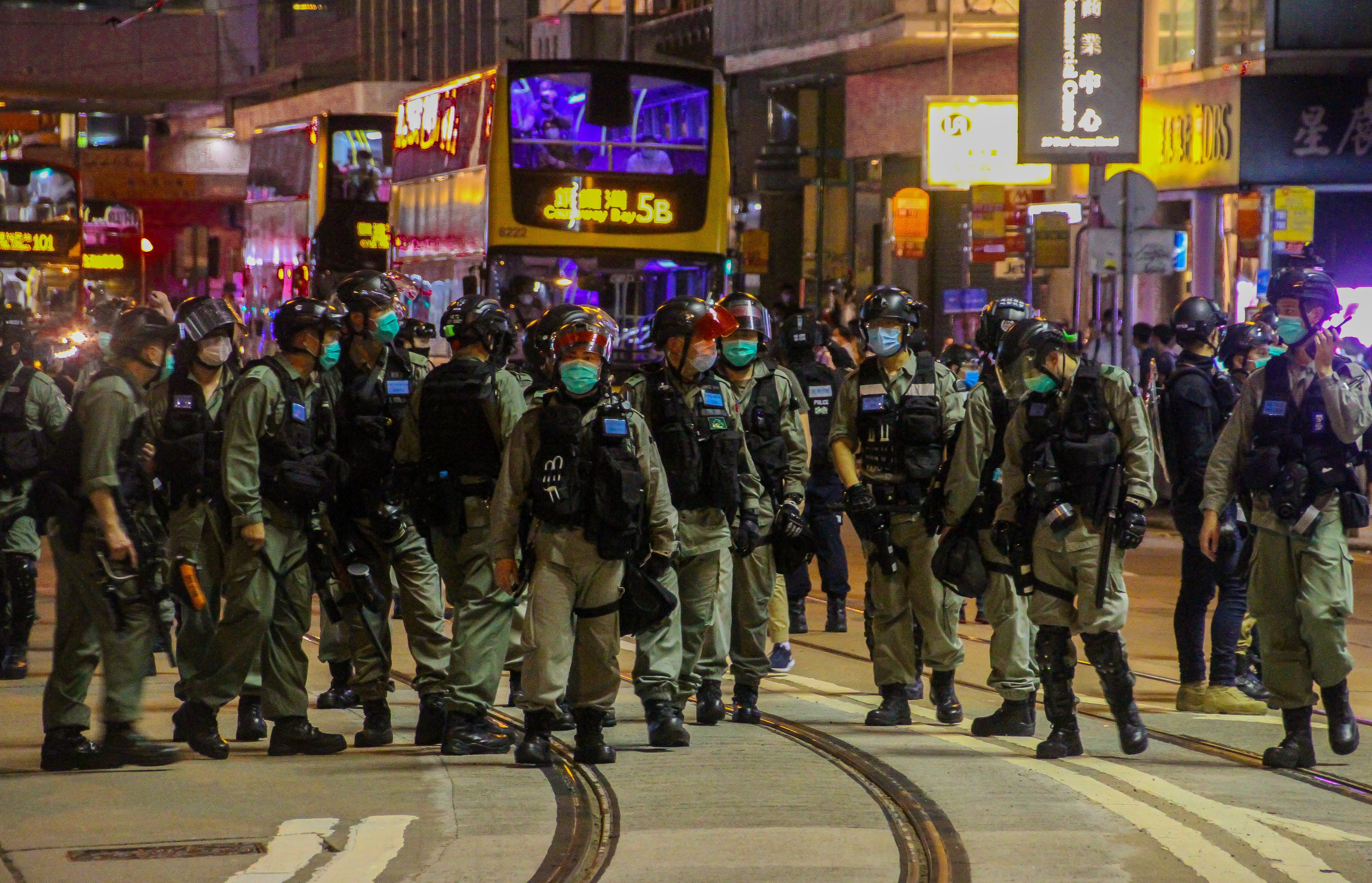 POLICE LINE