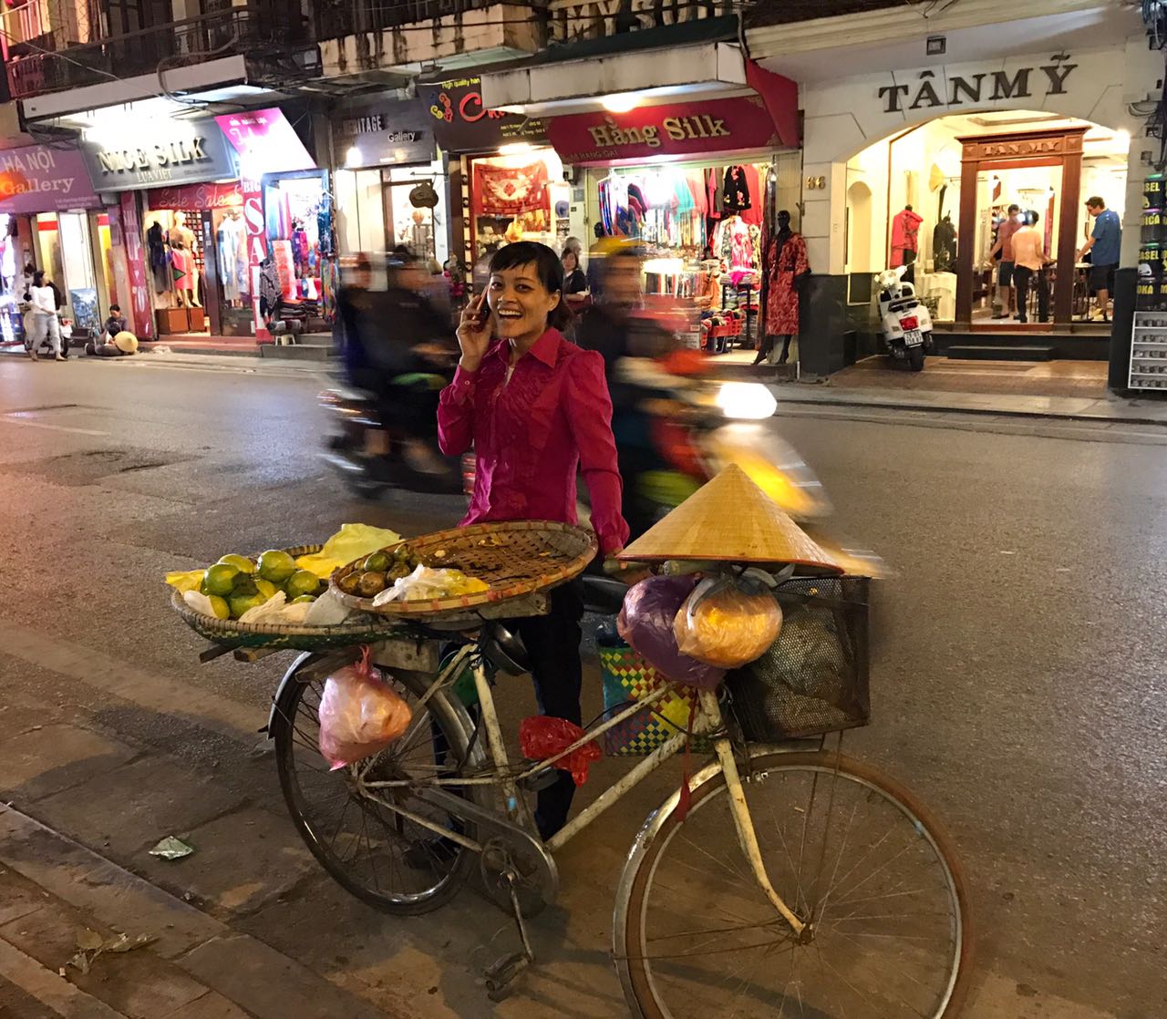Vietnam woman on phone5