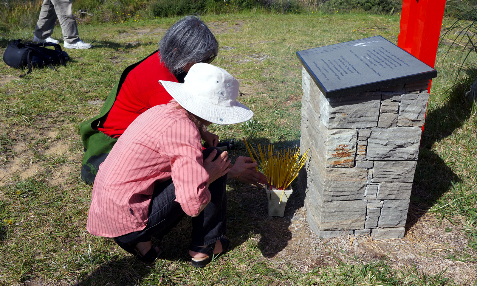 Paying respects the Chinese way