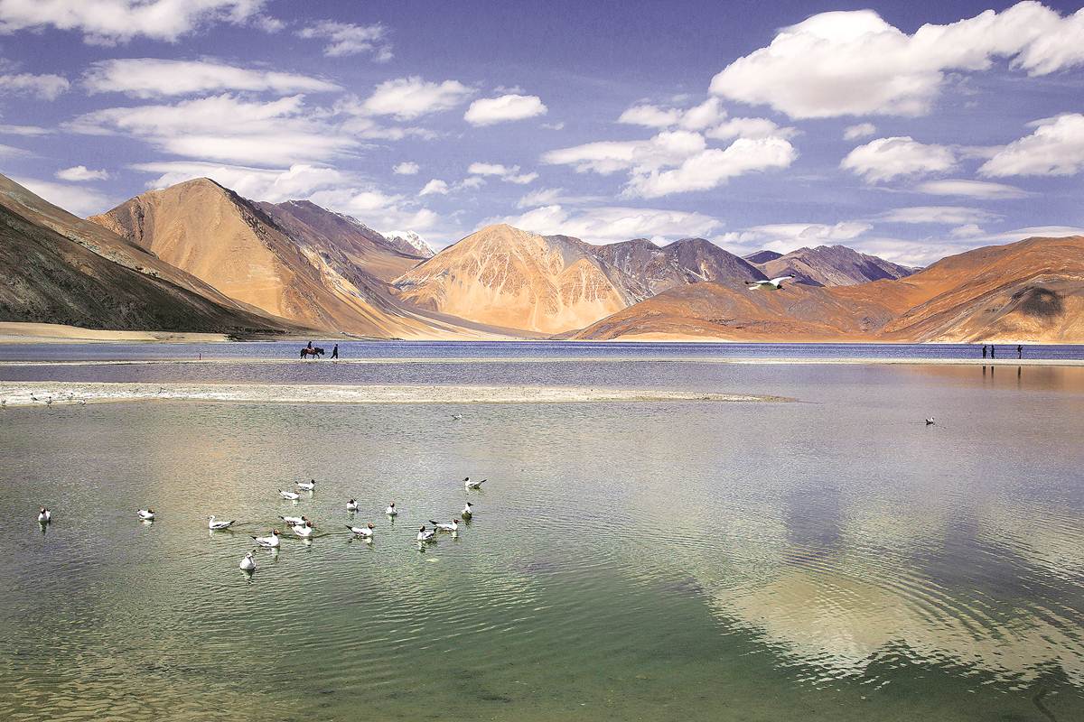 pangong2