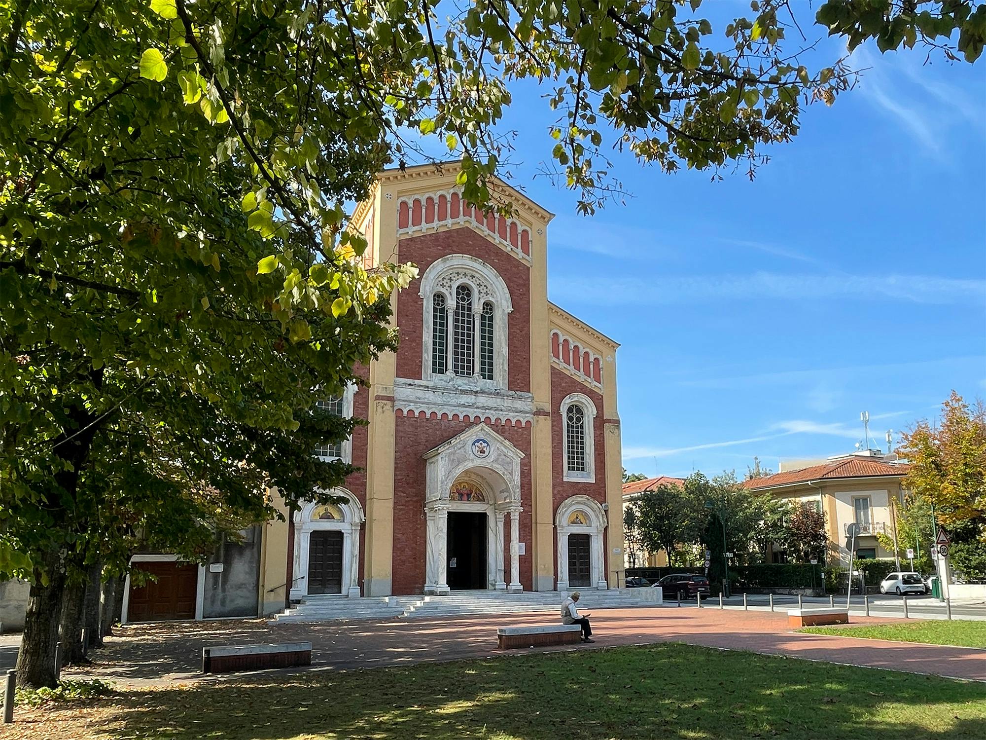 La chiesa di San Francesco a Vittoria Apuana