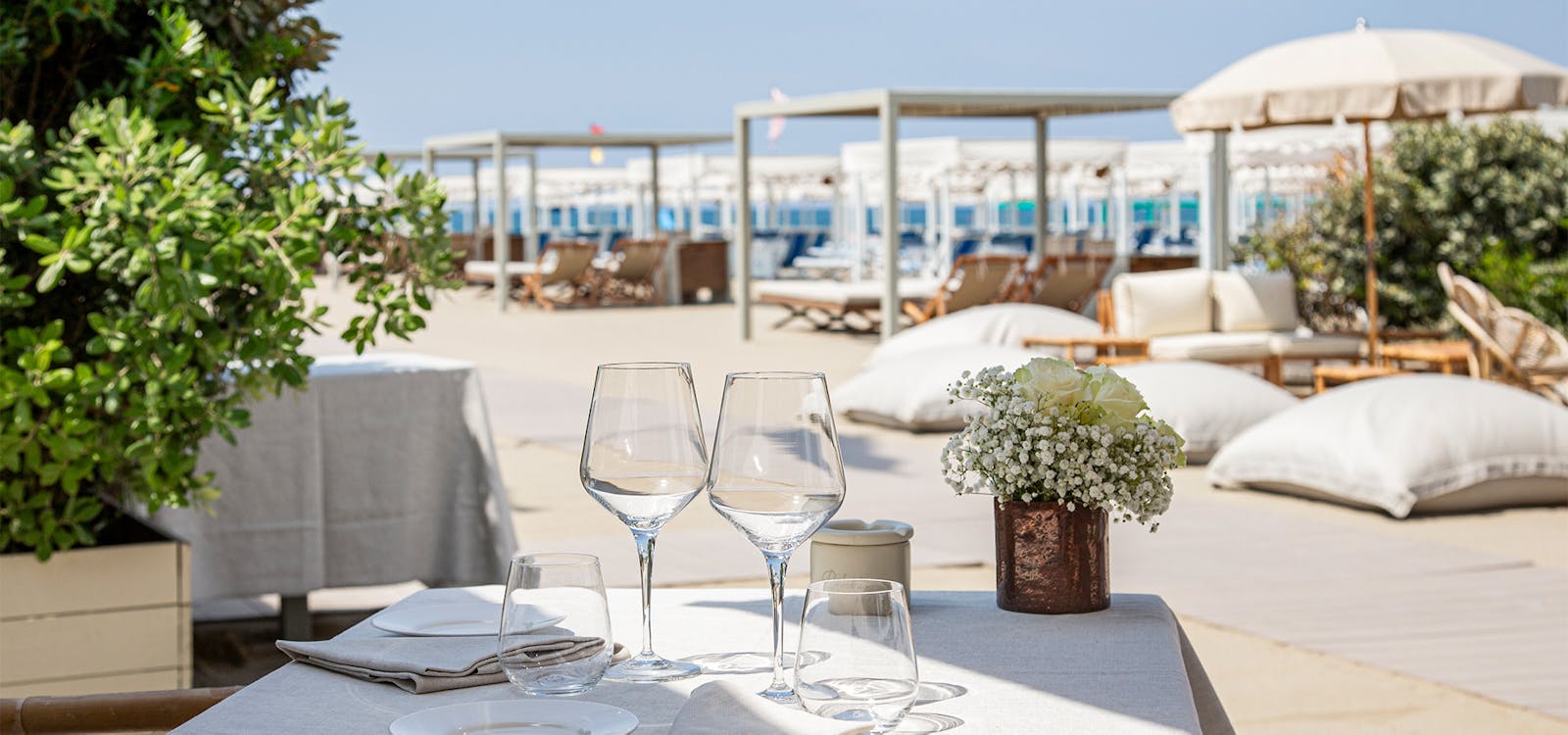 Servizi di prim'ordine in spiaggia a Forte dei Marmi Servizi di prim'ordine in spiaggia a Forte dei Marmi
