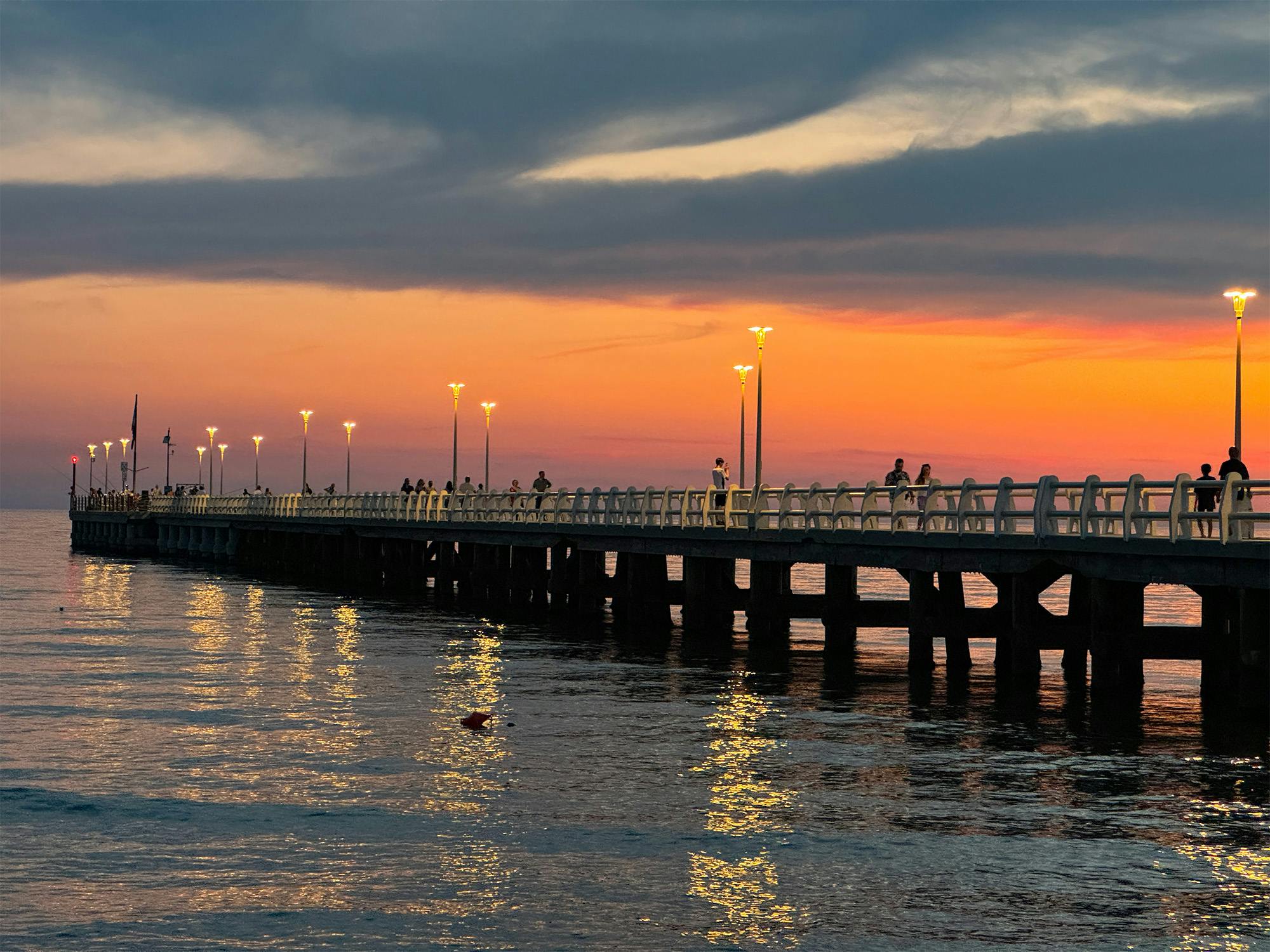 Tramonto dal pontile di Forte dei Marmi