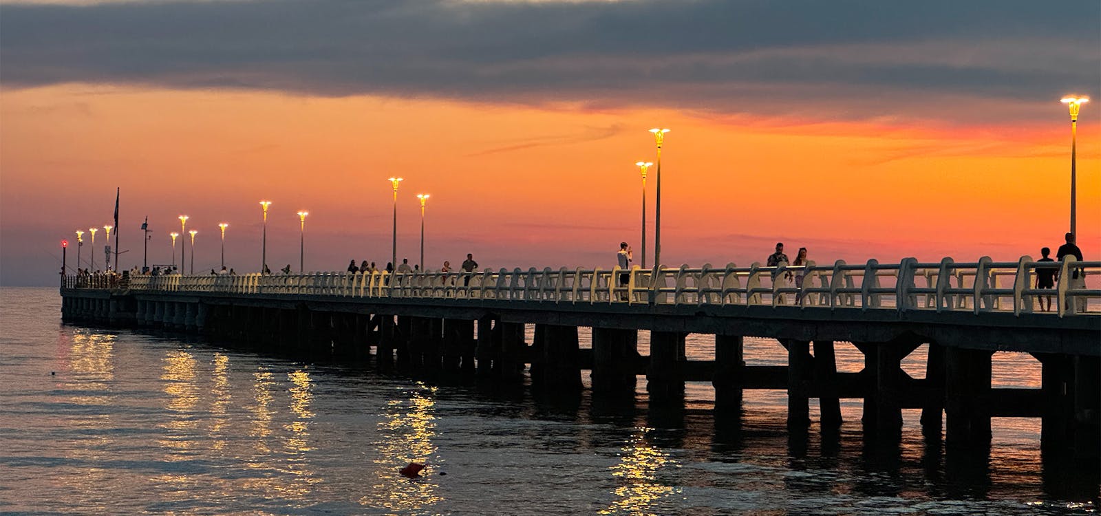Tramonto dal pontile di Forte dei Marmi Tramonto dal pontile di Forte dei Marmi