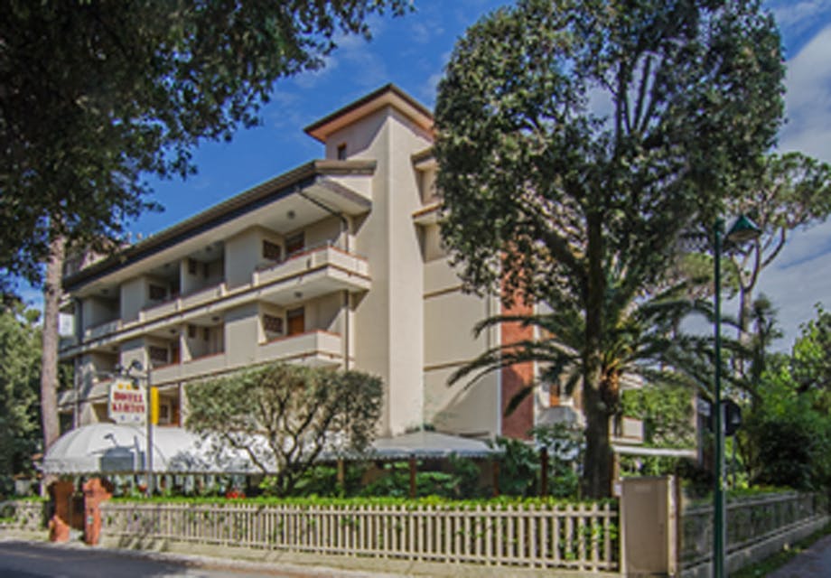 Hotel Kirton