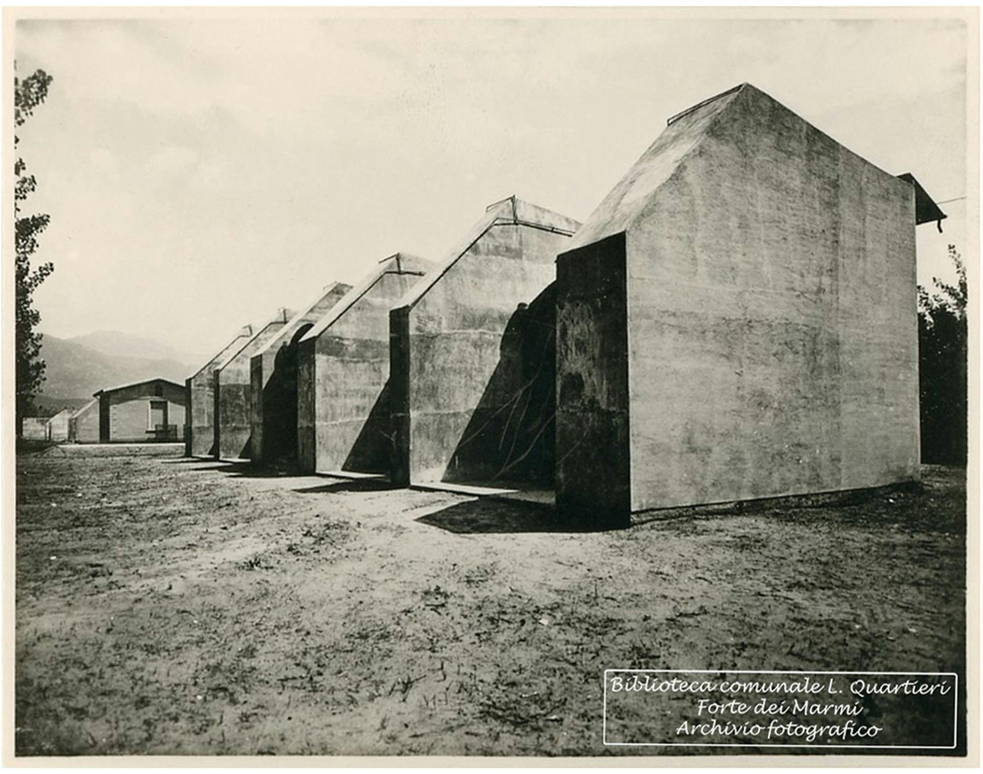 I bunker dell'ex Sipe nei pressi dell'attuale campo da golf di Forte dei Marmi