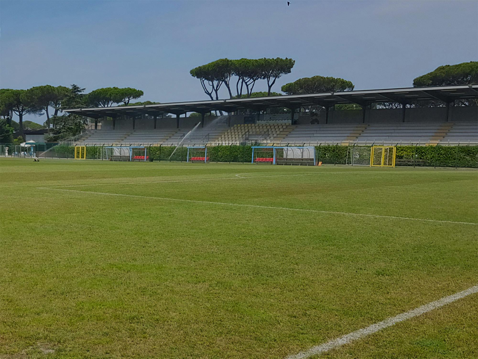 Lo stadio comunale "Carlo Necchi" di Forte dei Marmi