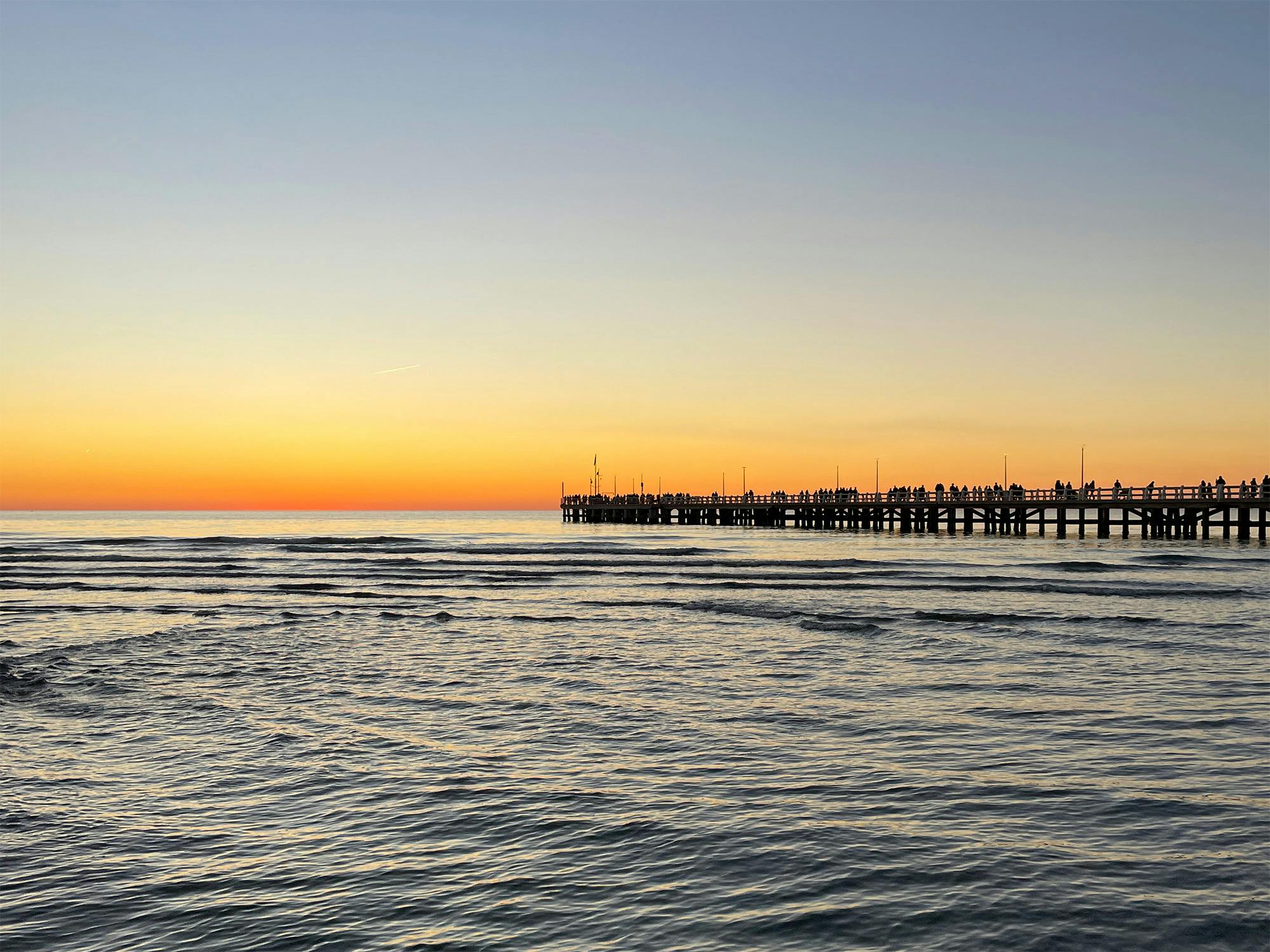 Il pontile di Forte dei Marmi al tramonto