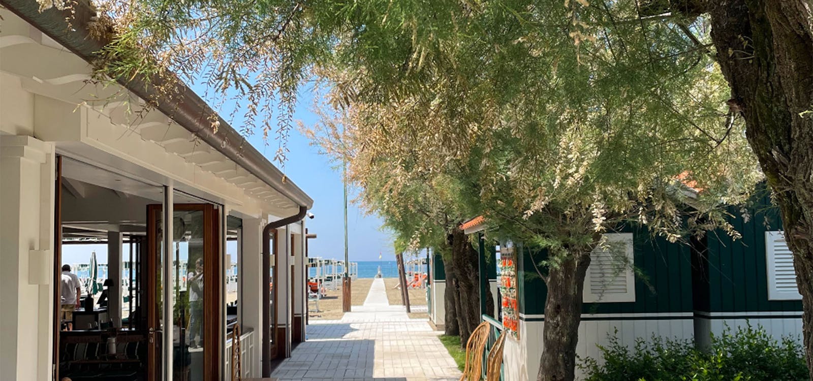 All'ombra delle tamerici All'ombra delle tamerici