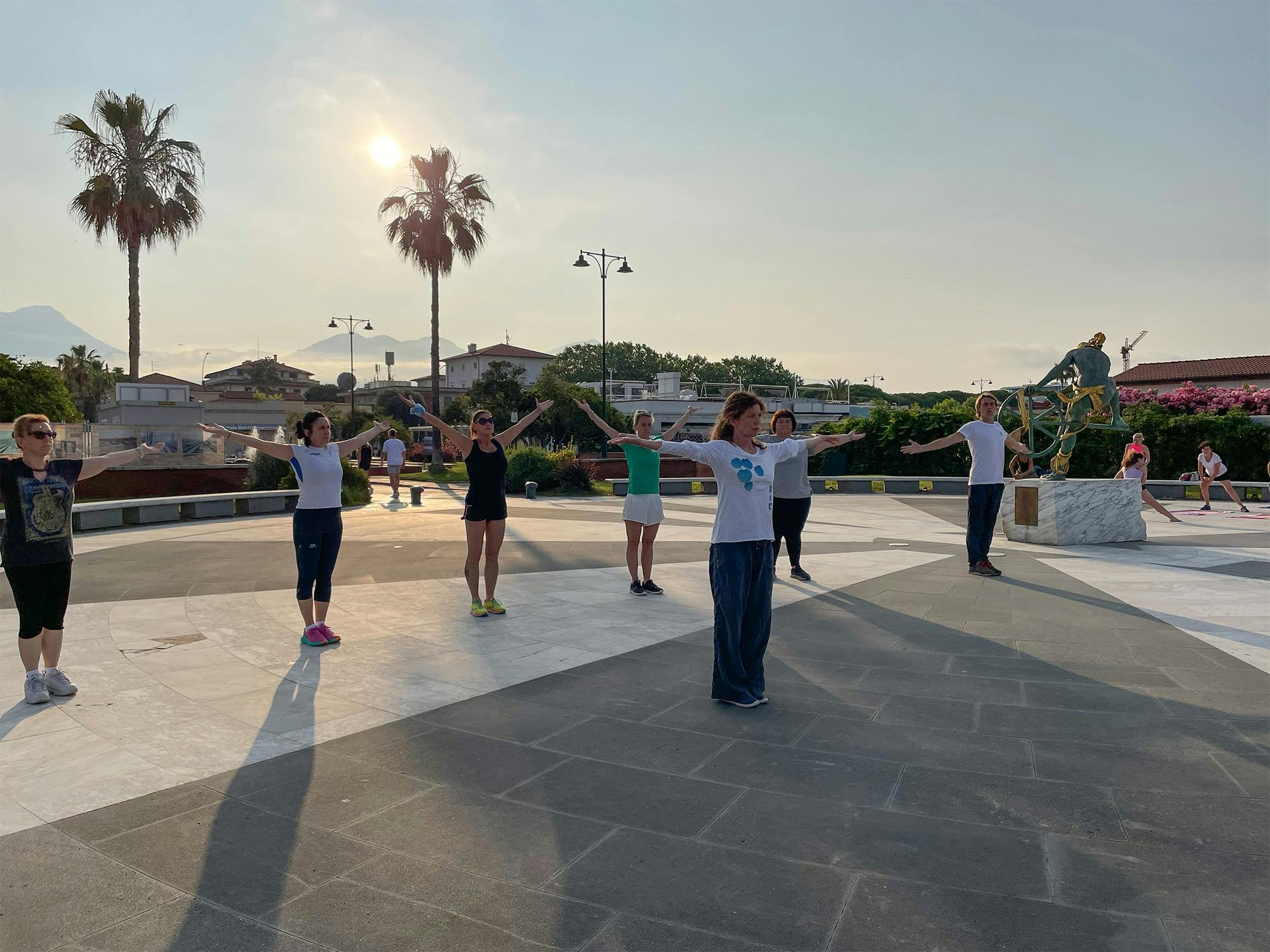 Sport all'alba sul Pontile di Forte dei Marmi